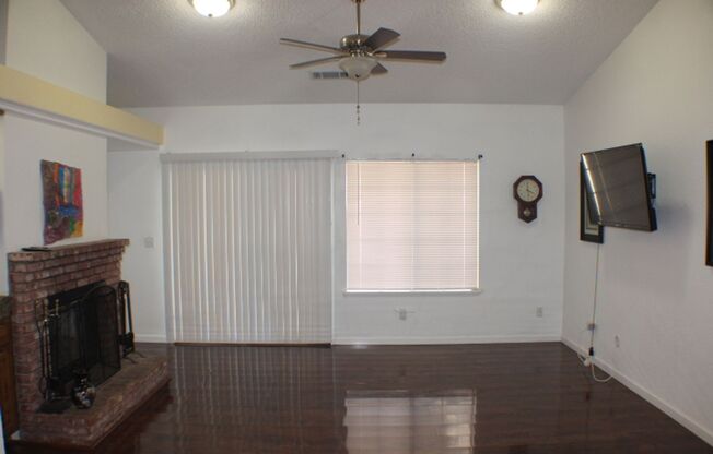 4 beds, 2 baths, $2,800