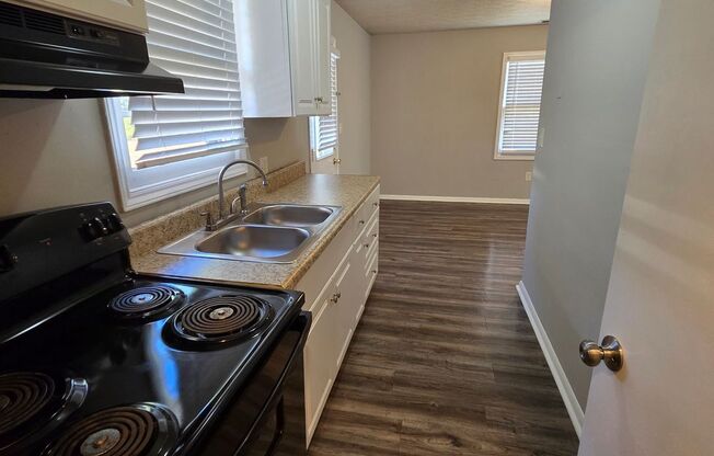 1 bed, 1 bath, 800 sqft, $800, Unit 08