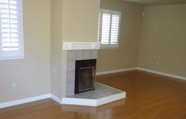 2 beds, 2.5 baths, $1,950, Unit # 54