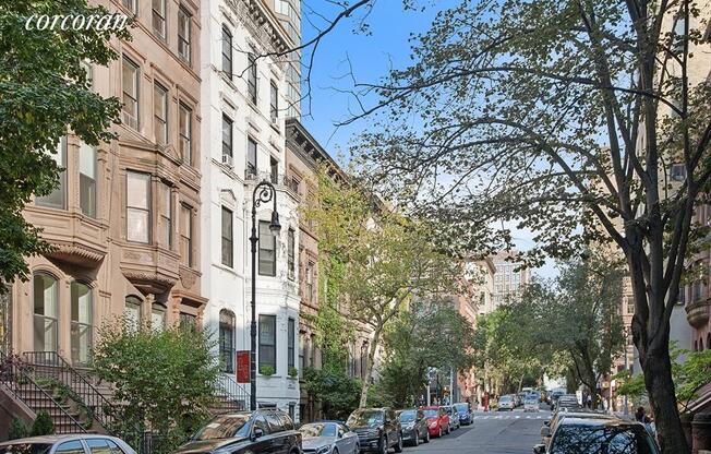 21 E 93 ST
