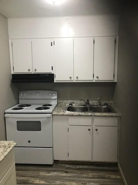 2 beds, 2 baths, 900 sqft, $800