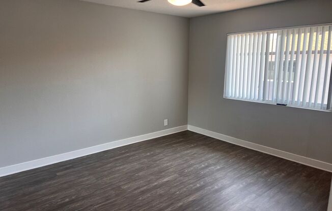 2 beds, 1 bath, 950 sqft, $2,695, Unit 1730-18