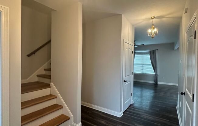 New Albany Townhome - 3BR/2.5BA w/Garage for RENT!