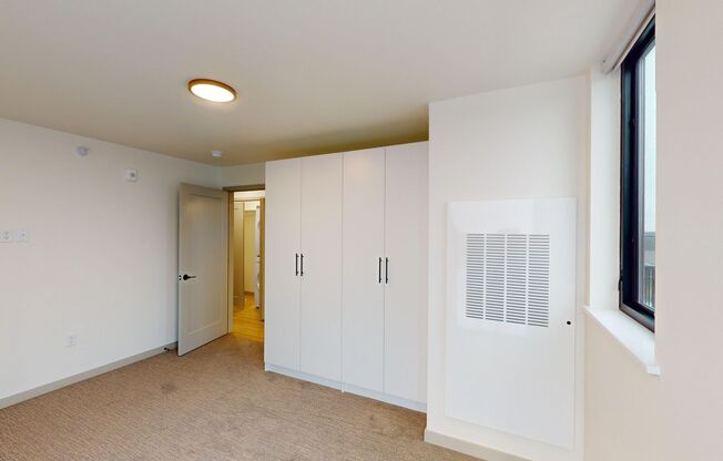 3 beds, 2 baths, 1,091 sqft, $1,340, Unit 1121-200
