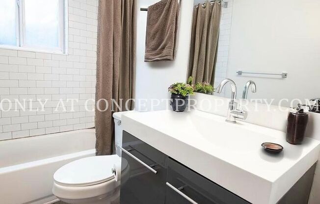 3 beds, 2 baths, 1,775 sqft, $2,425, Unit 01