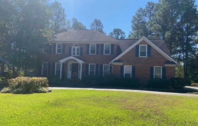 Gorgeous 5 Bedroom 3 Bathroom Brick Home in Woodside Plantation!