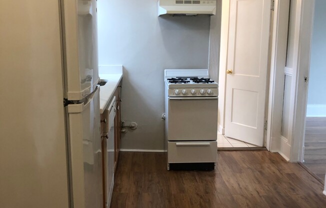 1 bed, 1 bath, $3,600, Unit 47