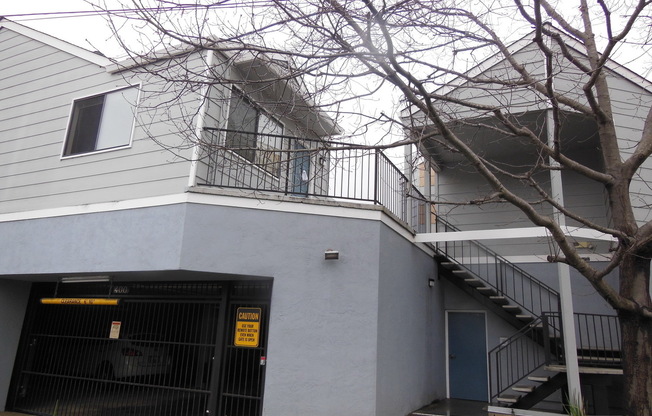 400 Laurel Street