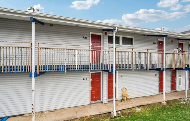 6108 Loomis Rd, Building # 7
