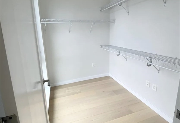 2 beds, 1 bath, 745 sqft, $4,350, Unit 501