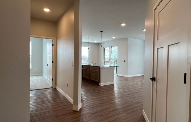 2 beds, 2 baths, 1,279 sqft, $2,850, Unit WR 305-310