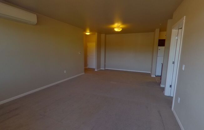 3 beds, 3 baths, 1,324 sqft, $2,700, Unit 303