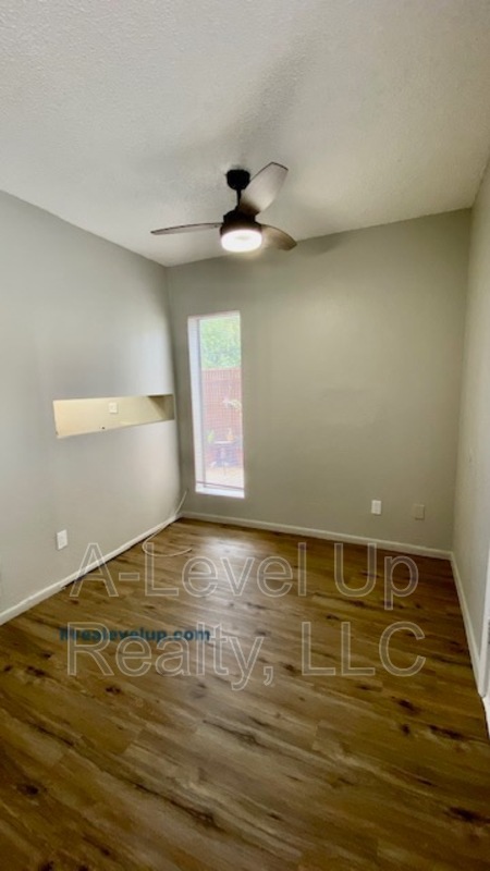 150 E 21 ST