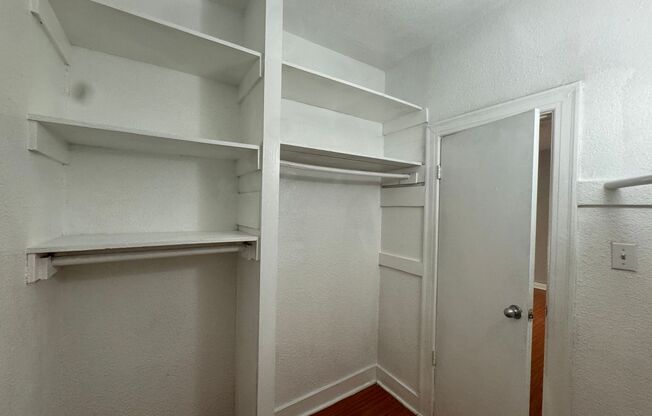 Studio, 1 bath, 250 sqft, $1,400, Unit 102