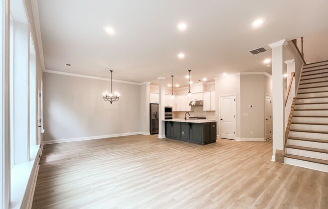 3 beds, 2.5 baths, $2,800