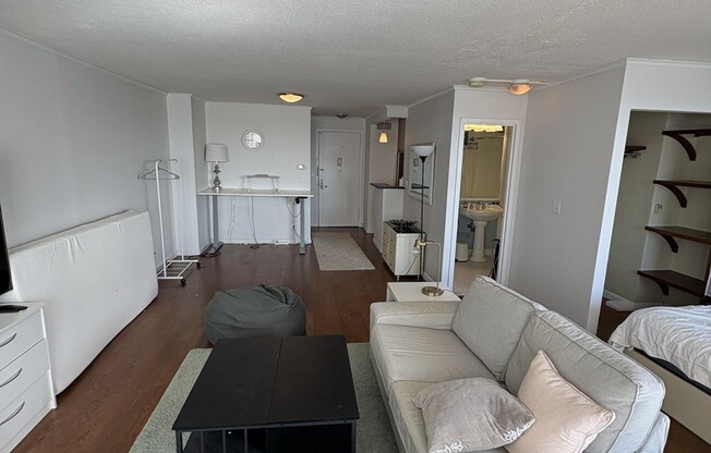 Studio, 1 bath, 605 sqft, $3,000, Unit 26H