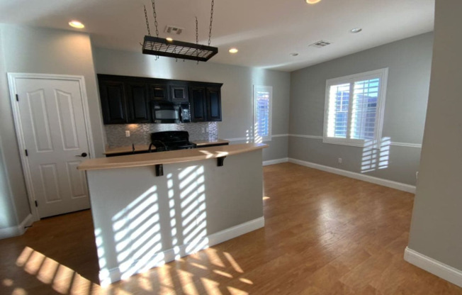 9837 BLACK MULBERRY