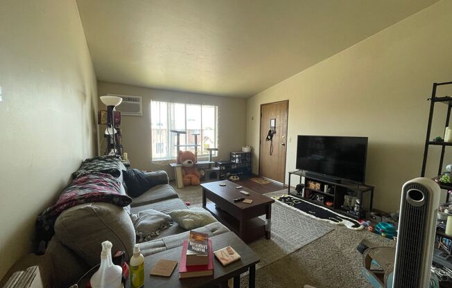 2721 Humboldt Rd