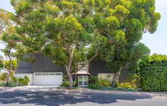 Beautiful West LA Home Rental w/ Heated Pool!