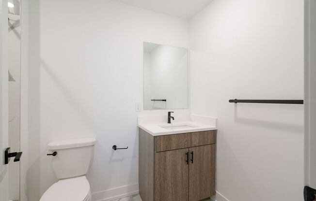 2 beds, 2 baths, 928 sqft, $2,175, Unit Unit 605