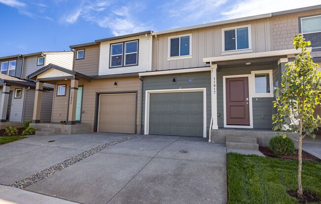 Brand New! - 3 Bedroom Townhome in Brush Prairie