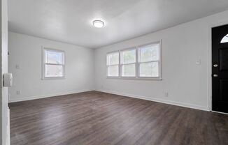 3 beds, 1 bath, $1,100, Unit MHH-09A