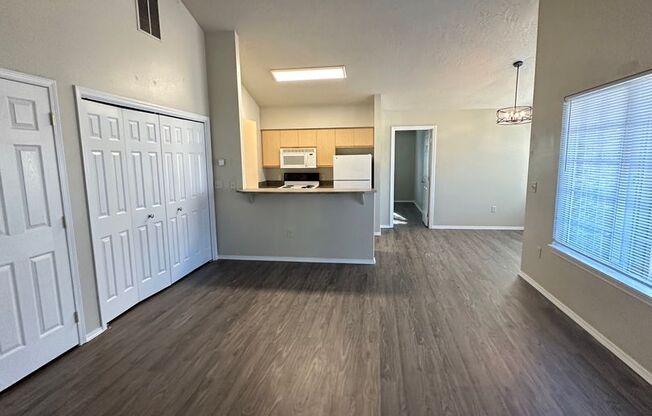 2 beds, 2 baths, 1,000 sqft, $1,425