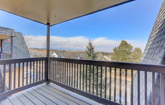 2 beds, 2 baths, 940 sqft, $1,575, Unit 47