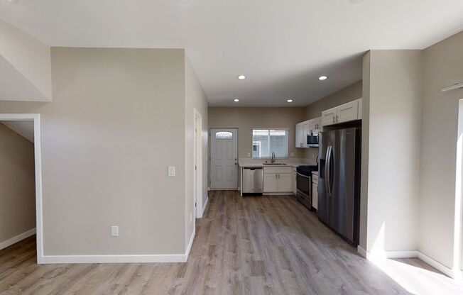 4Bed/2 Bath on Tipton!