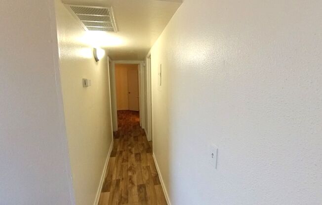 2 beds, 2 baths, 863 sqft, $1,210, Unit 23