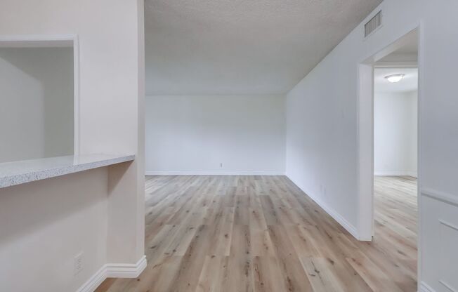 621 E. 99th St