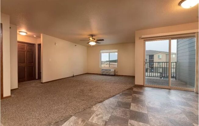 1 bed, 1 bath, 888 sqft, $1,050, Unit #102