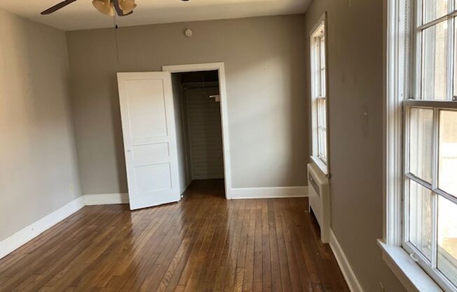 634 W Main St Apt 8