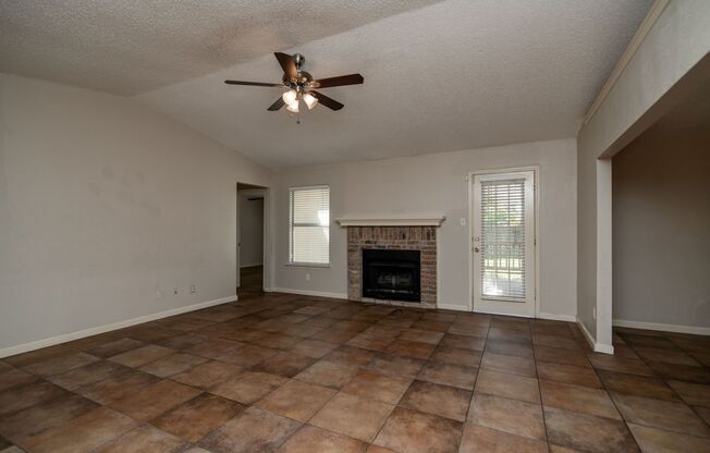 Great Home in Mansfield, Tx