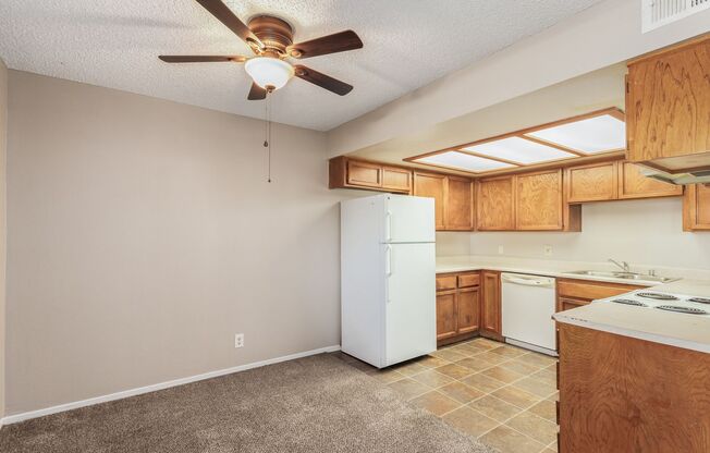 2 beds, 2 baths, $1,075, Unit # 2