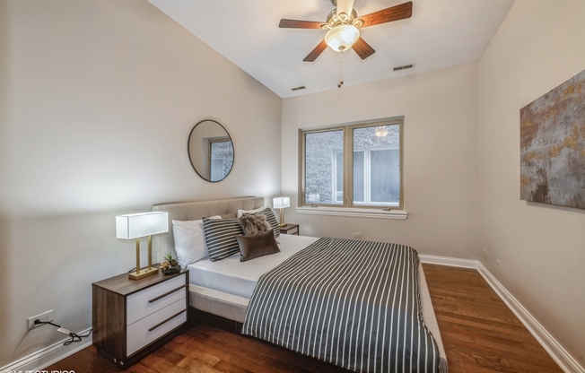 2841 N Pulaski Rd Unit 1n