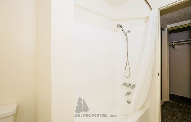 1 bed, 1 bath, $2,150, Unit #56