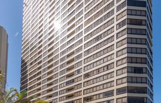 Luxury High-Rise Living on the 38th Floor