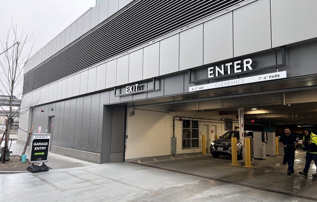 1 bed, 1.5 baths, 817 sqft, $3,800, Unit 702