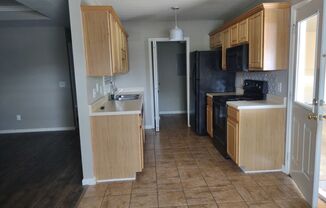 2 beds, 2 baths, $1,795