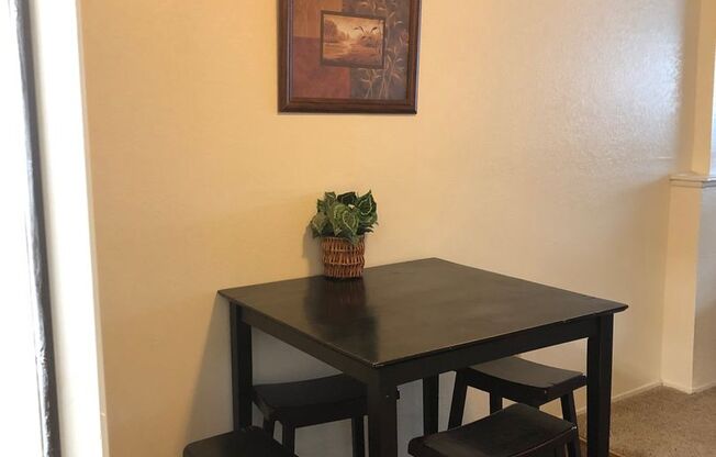 1 bed, 1 bath, 695 sqft, $950, Unit 206