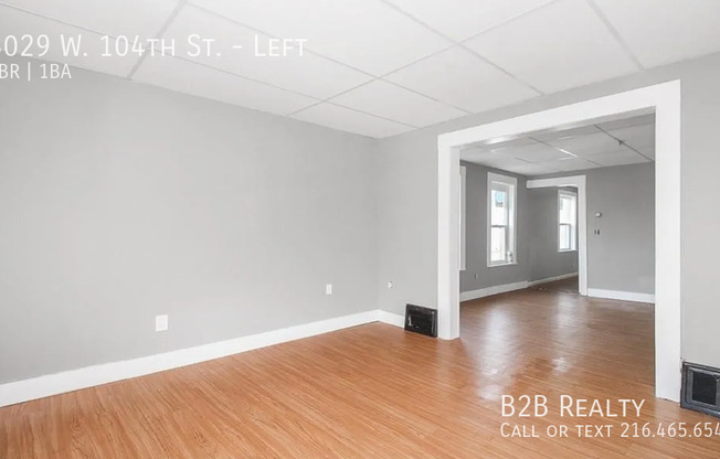 3029 W 104 ST