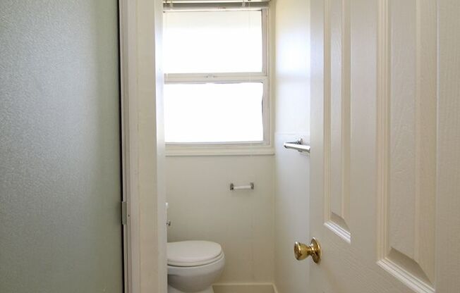 1 bed, 1 bath, 500 sqft, $1,050, Unit 6905