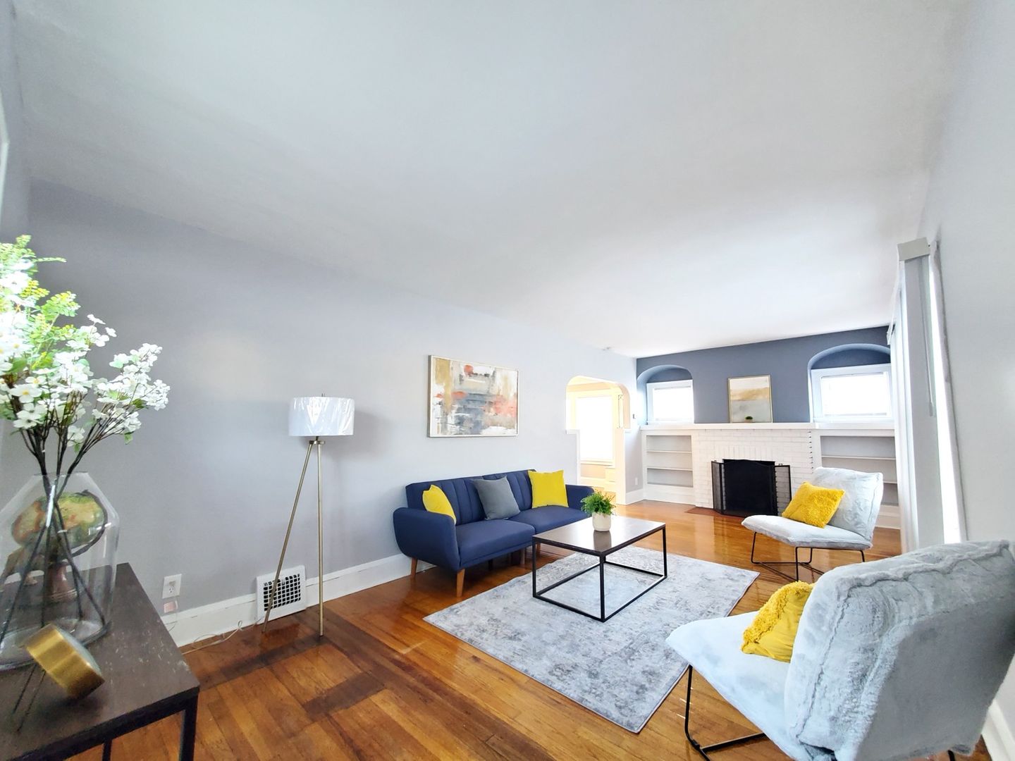 5 Bed - 2 Full Bath Cape Cod for Rent!