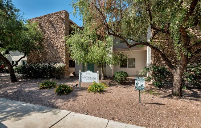 Old Town Scottsdale 2 Bed 2 Bath Condo - DEPOSIT FREE PROGRAM AVAILABLE