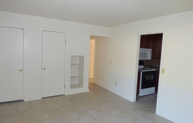 4601 Holton Avenue- Nice 3 Bedroom / 1 1/2 Bath Ranch Style Home with Central Air!