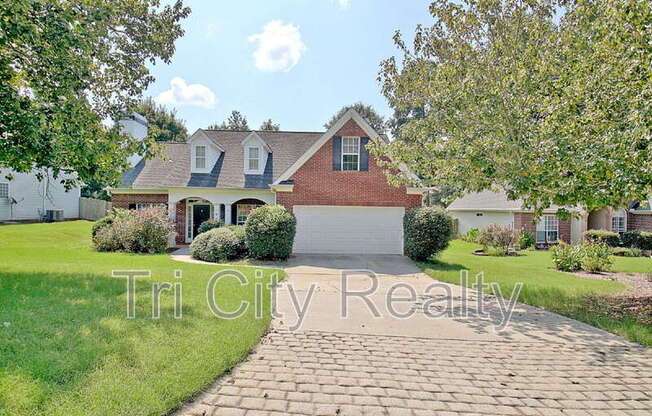 77 PINE CRES