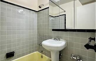 444 W 49 ST