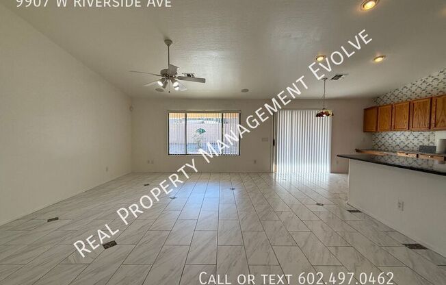 9907 W RIVERSIDE AVE