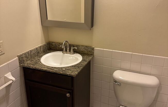 1 bed, 1 bath, 600 sqft, $870, Unit Unit 108